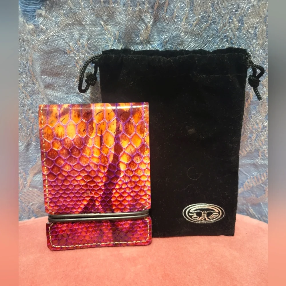 Nwot Torino Leather Company cash genuine crocodile calf skin wallet